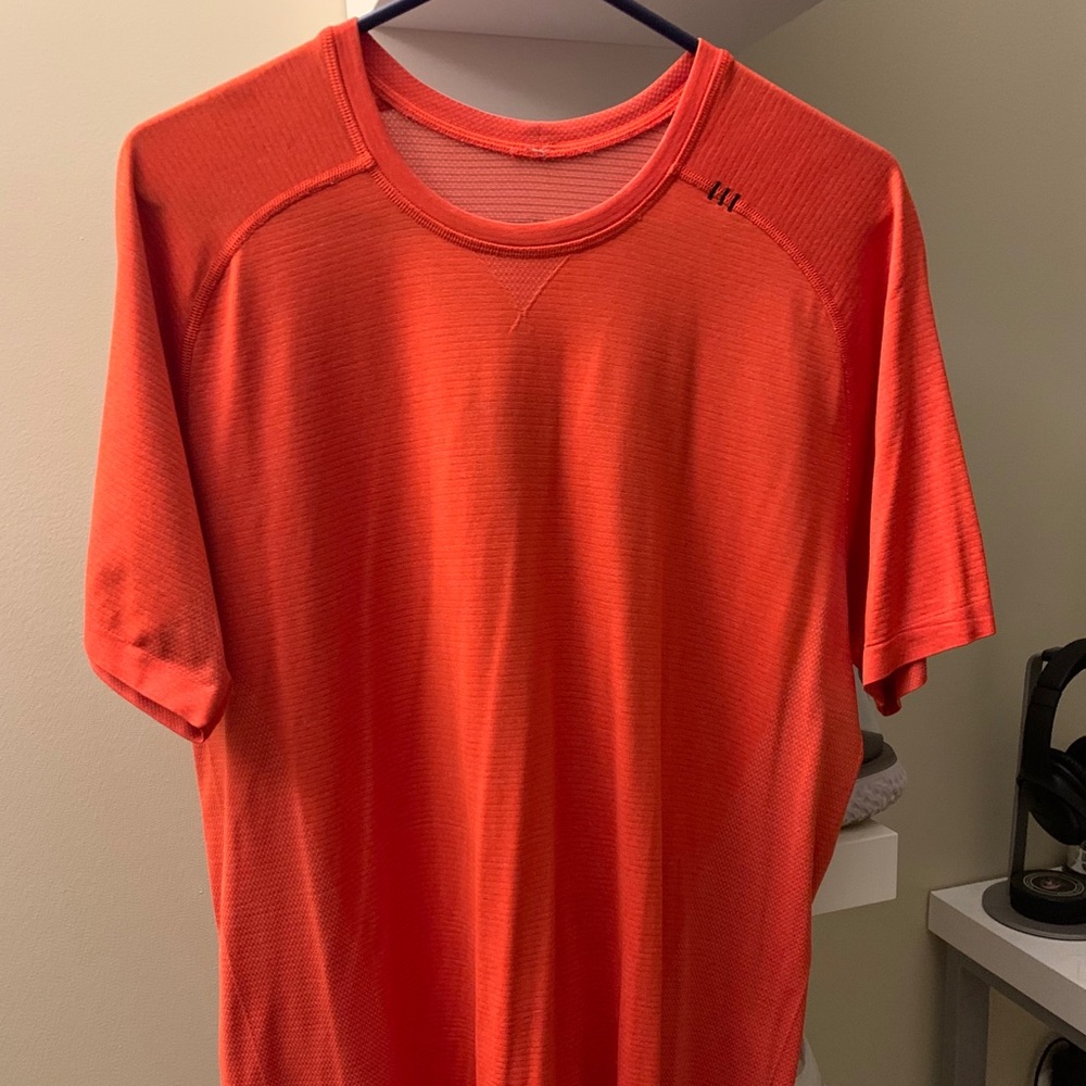 Lululemon Metal Vent SS